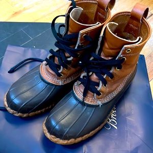 Vintage LL Bean Boots, 8M/10W. Brown/tan & 8” tall. VGUC.